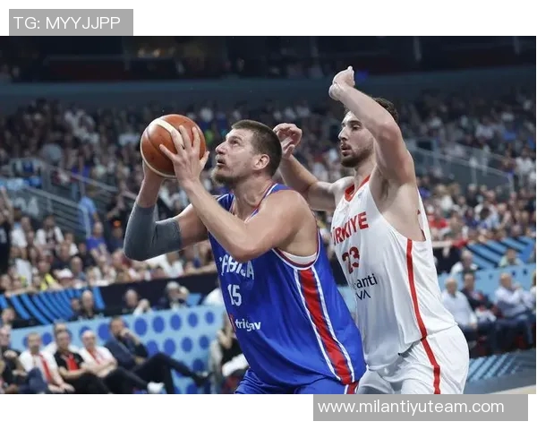 约基奇对阵申京展现统治力豪取34分10篮板9助攻全面压制小火龙